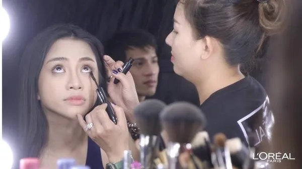 game trang điểm - Superstar Makeup Artist